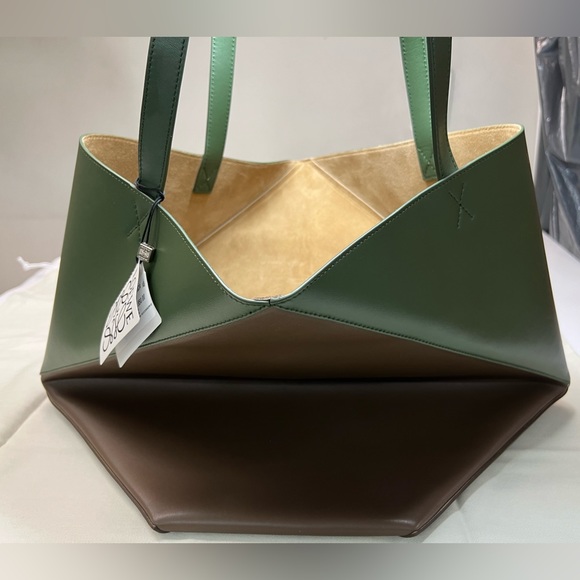 LOEWE LARGE PUZZLE FOLD TOTE UMBER/DARK KHAKI GREEN.   NWT - Picture 7 of 12